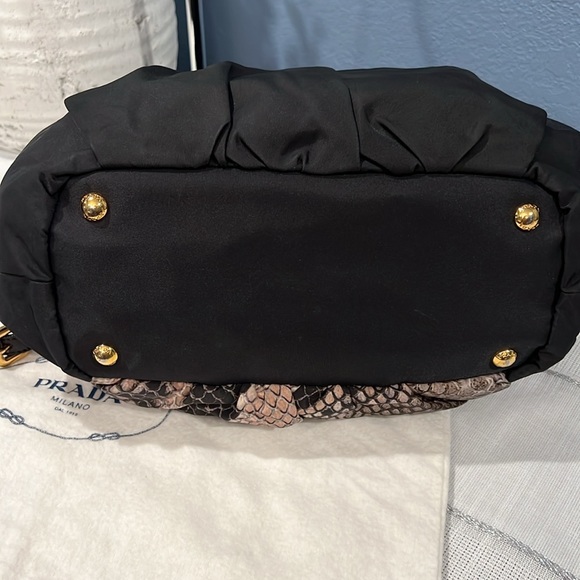 Authentic 2 way PRADA Bag Nylon - Picture 7 of 17